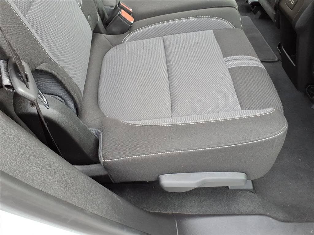 Used 2025 Chevrolet Blazer LT FWD image 18