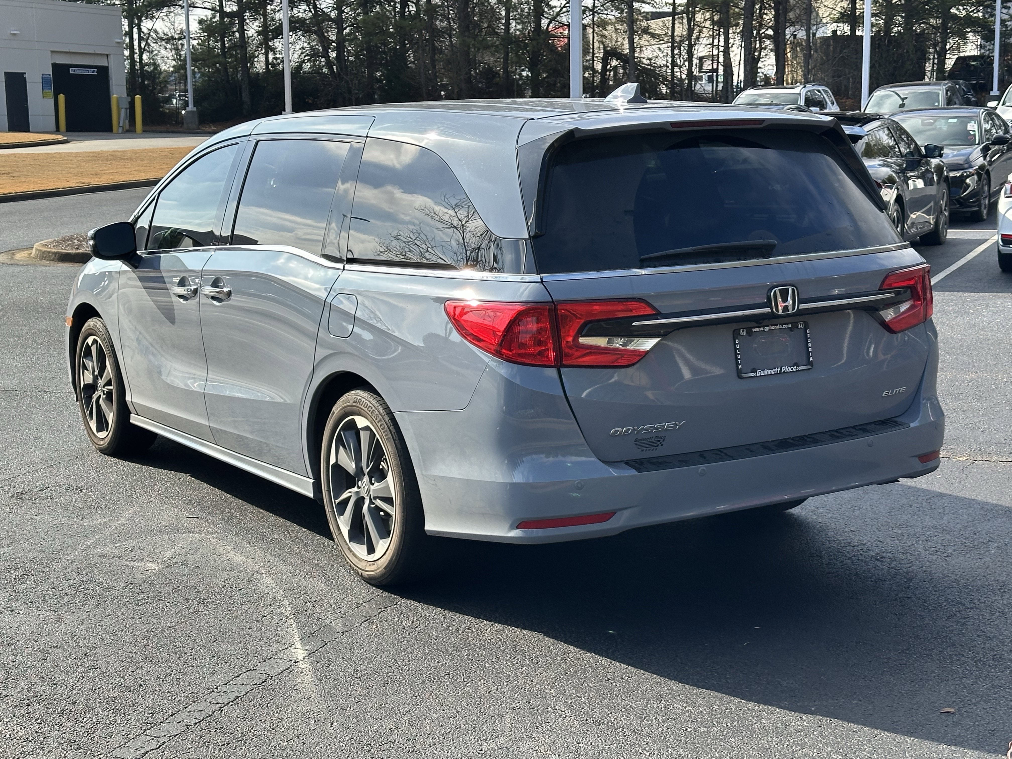 Used 2024 Honda Odyssey Elite image 9