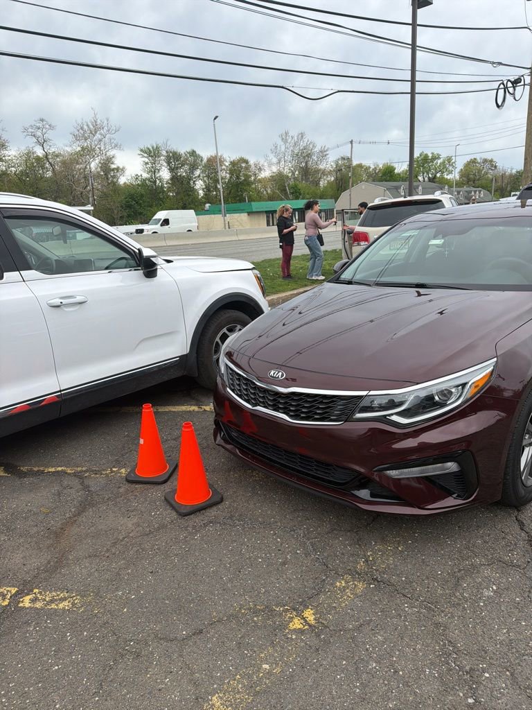 Used 2019 Kia Optima LX FWD image 2