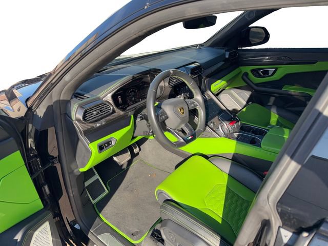 Used 2022 Lamborghini Urus AWD/4WD image 9