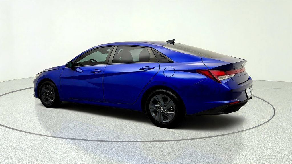 Used 2022 Hyundai Elantra SEL w/ Convenience Package FWD image 7