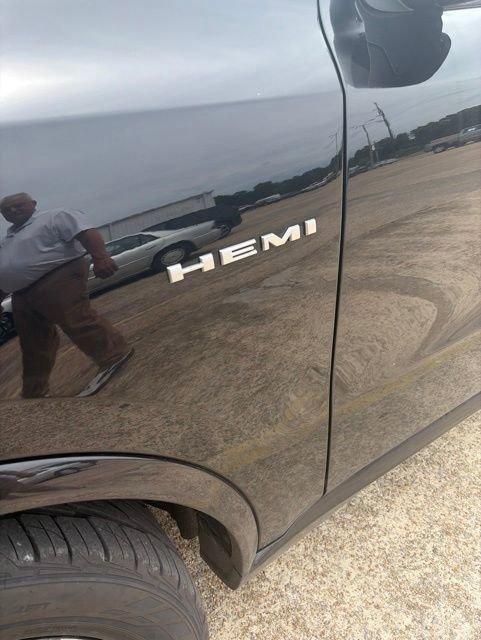 Used 2024 Dodge Durango R/T w/ Tow 'N Go Package AWD/4WD image 7