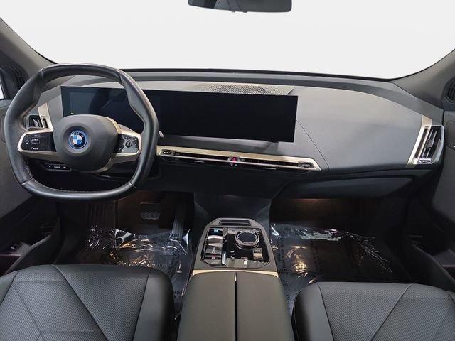 Certified 2024 BMW iX xDrive50 w/ Sport Package AWD/4WD image 9