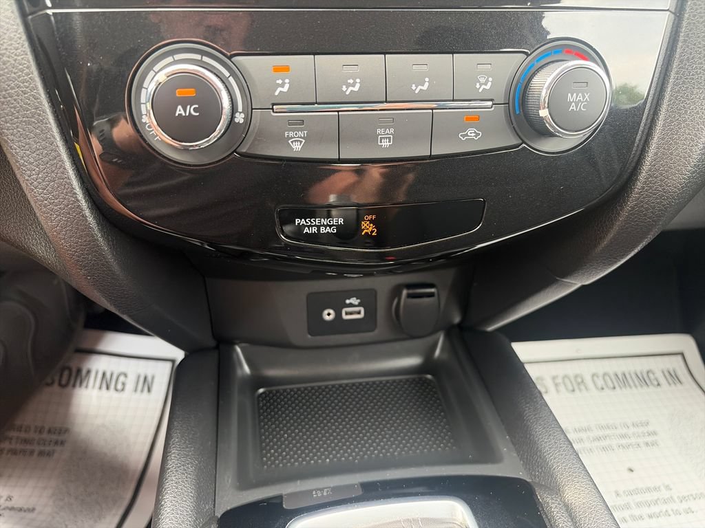 Used 2020 Nissan Rogue Sport S w/ Appearance Package AWD/4WD image 18