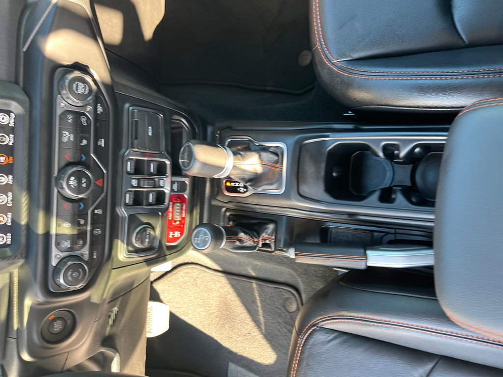 Used 2022 Jeep Gladiator Mojave w/ LED Lighting Group AWD/4WD image 26