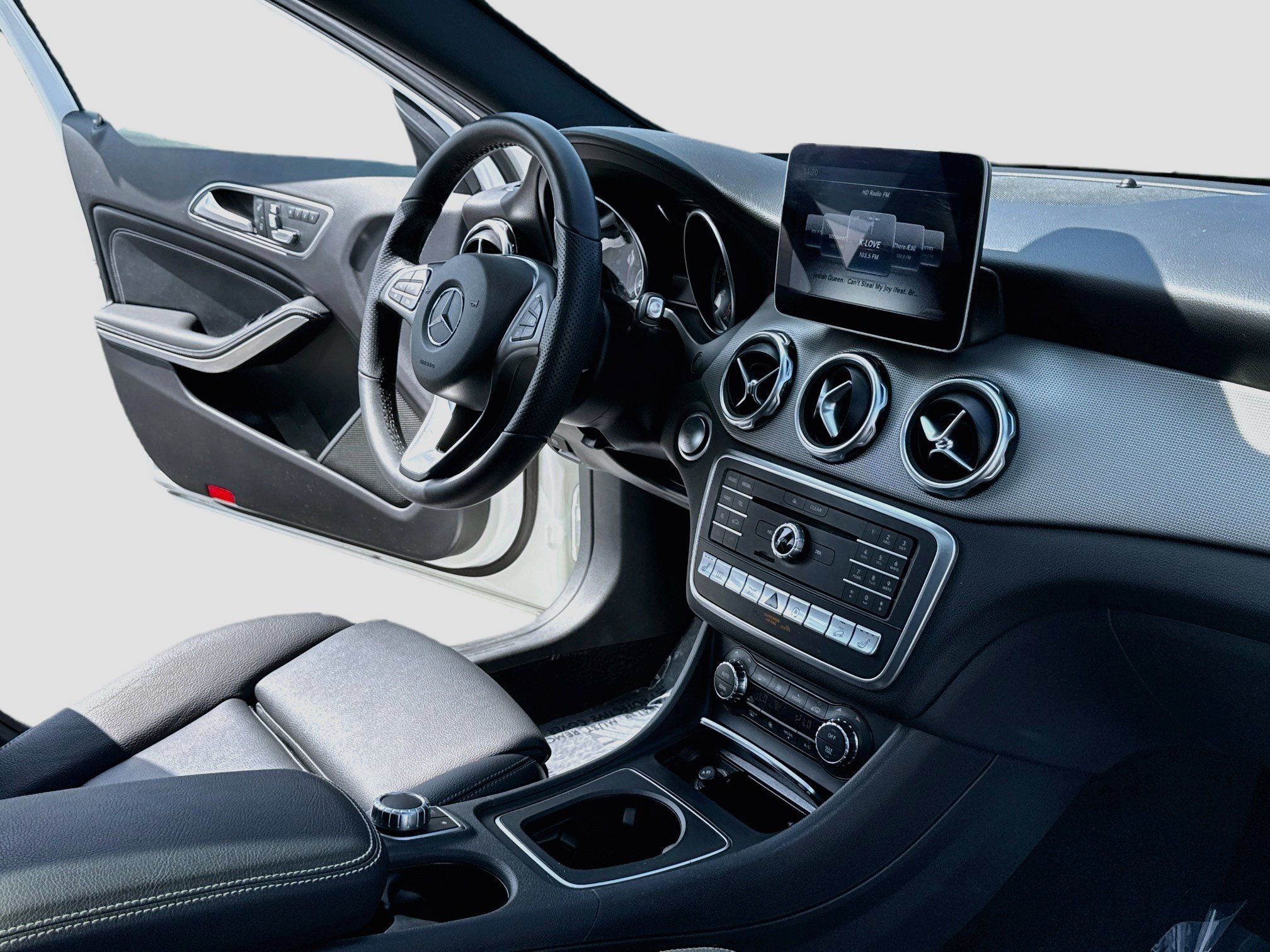 Used 2020 Mercedes-Benz GLA 250 4MATIC image 17
