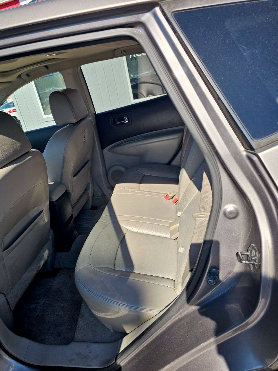 Used 2010 Nissan Rogue SL w/ Premium Pkg AWD/4WD image 14