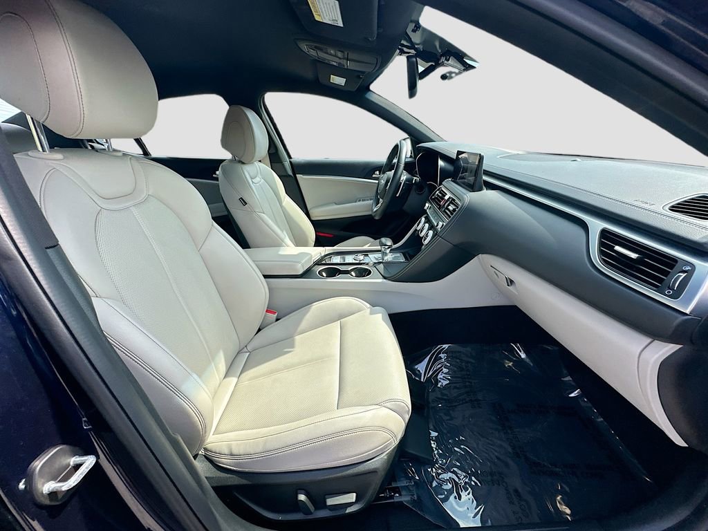 Used 2023 Genesis G70 2.0T AWD/4WD image 28