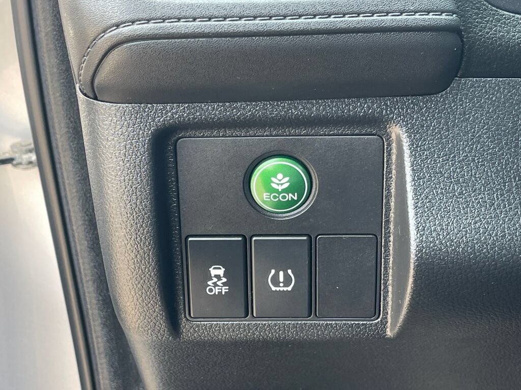 Used 2019 Honda HR-V Sport image 17