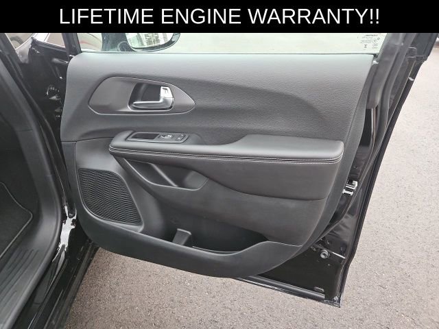 New 2026 Chrysler Voyager LX FWD image 36