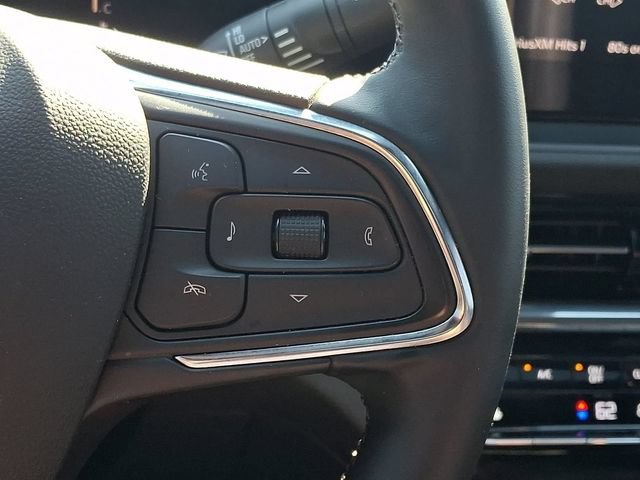 Used 2025 Buick Envista Avenir FWD image 26