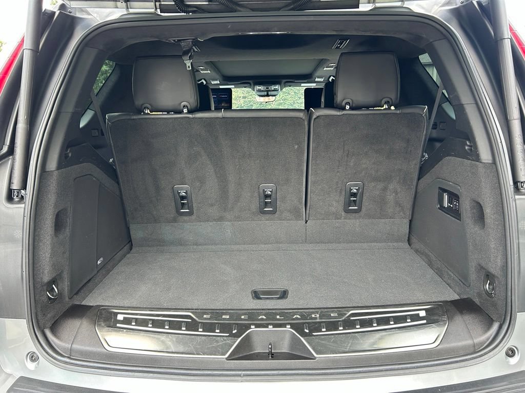 Used 2023 Cadillac Escalade V AWD/4WD image 48