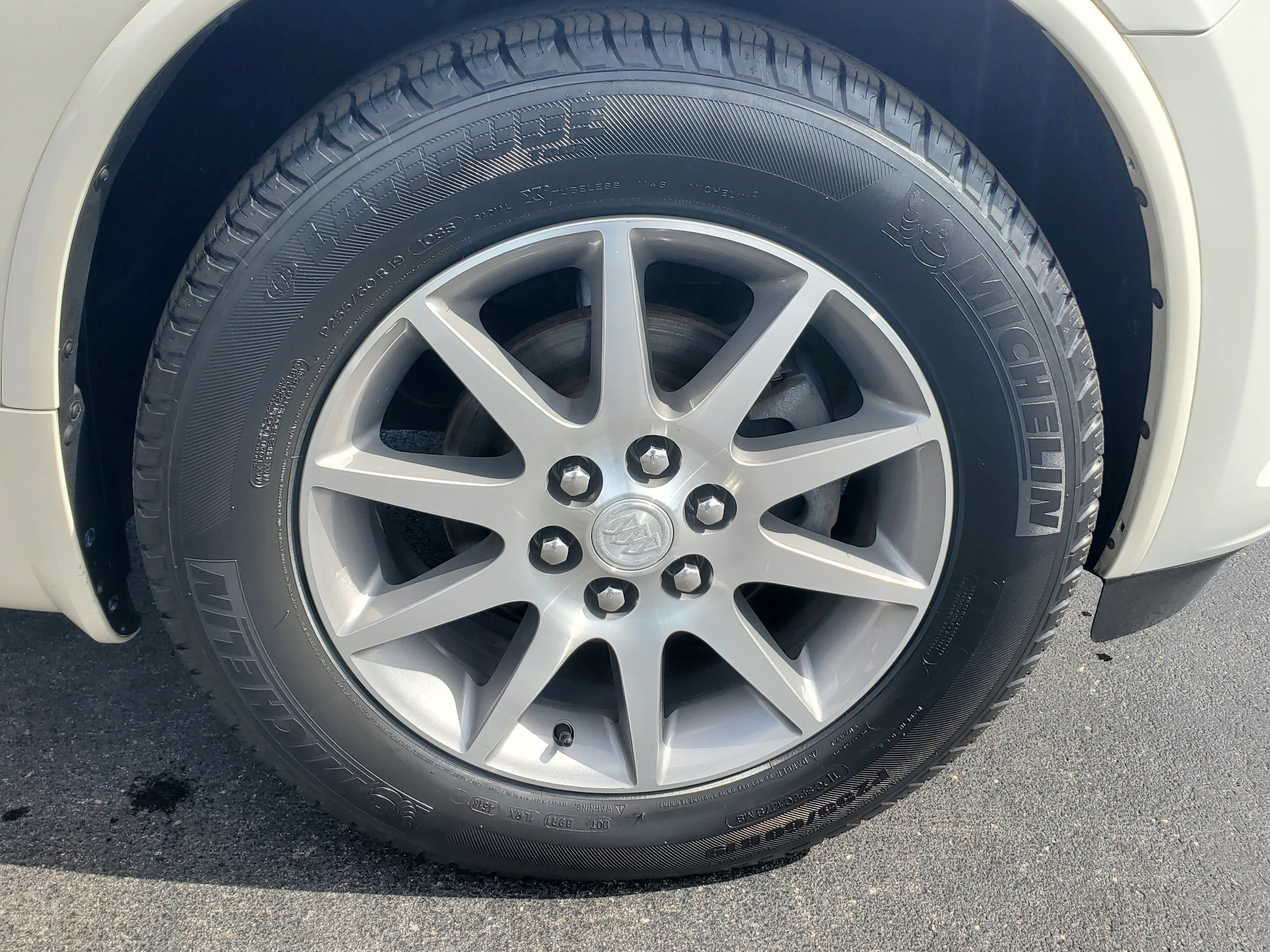 Used 2014 Buick Enclave Leather FWD image 30