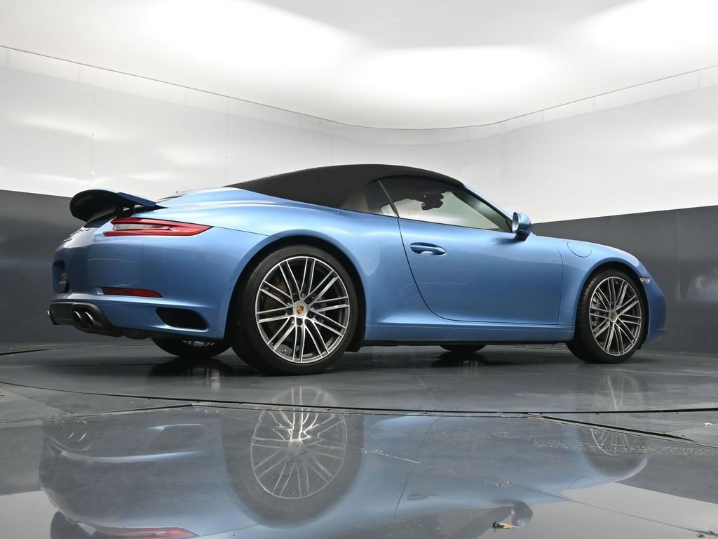 Certified 2019 Porsche 911 Carrera RWD image 27