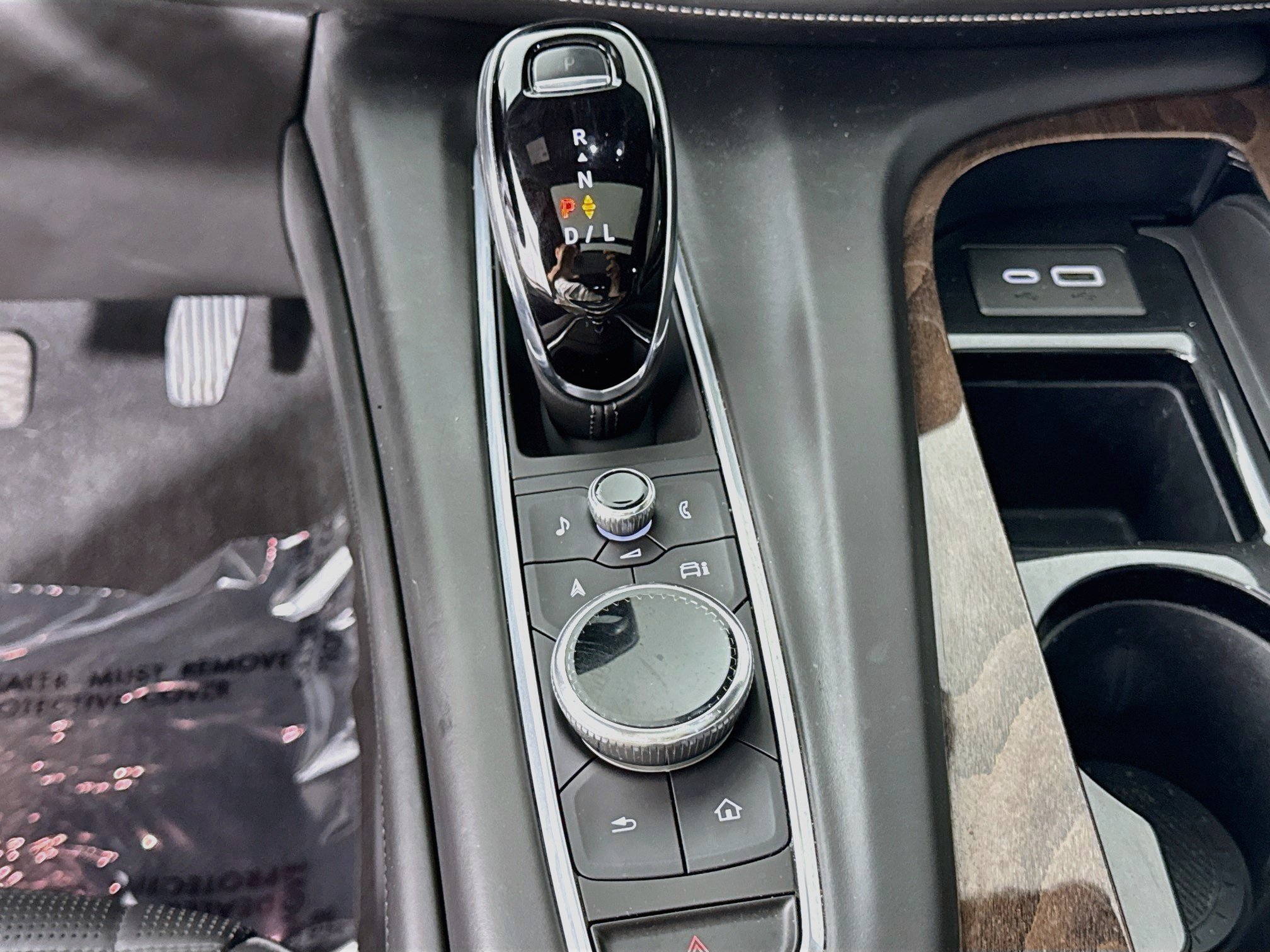 Used 2021 Cadillac Escalade Sport Platinum AWD/4WD image 19