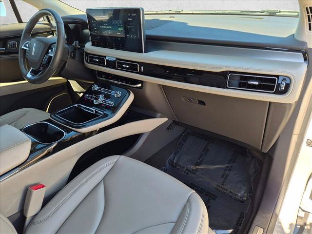 Used 2023 Lincoln Nautilus AWD image 21