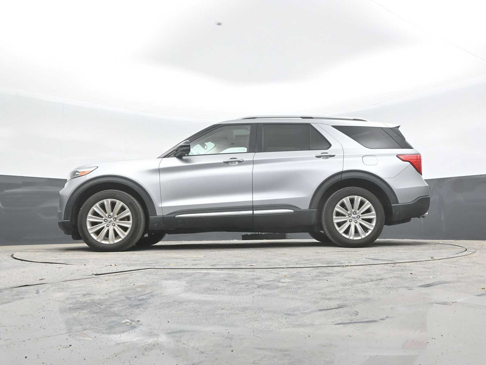Used 2020 Ford Explorer Limited AWD/4WD image 25