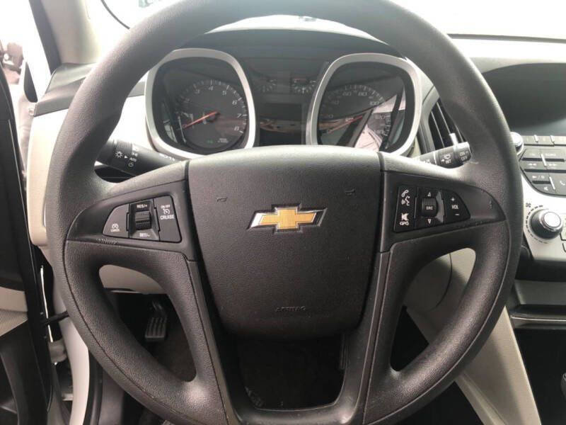 Used 2016 Chevrolet Equinox LS image 14