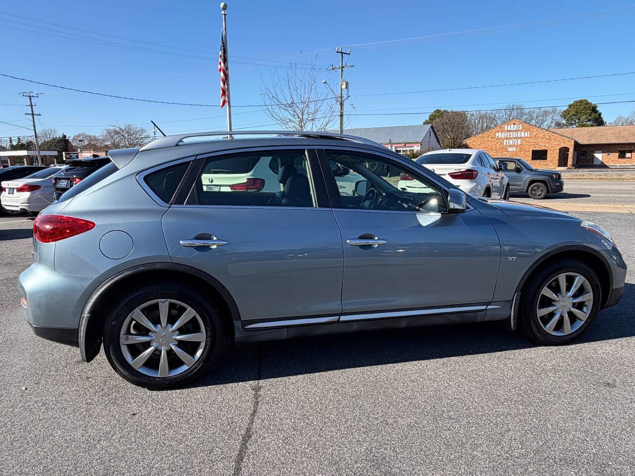 Used 2016 INFINITI QX50 Journey w/ Premium Package image 11