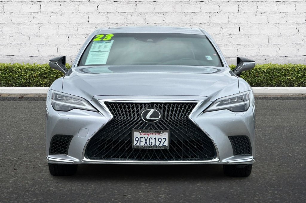 Used 2023 Lexus LS 500 w/ Accessory Package (Z1) RWD image 9
