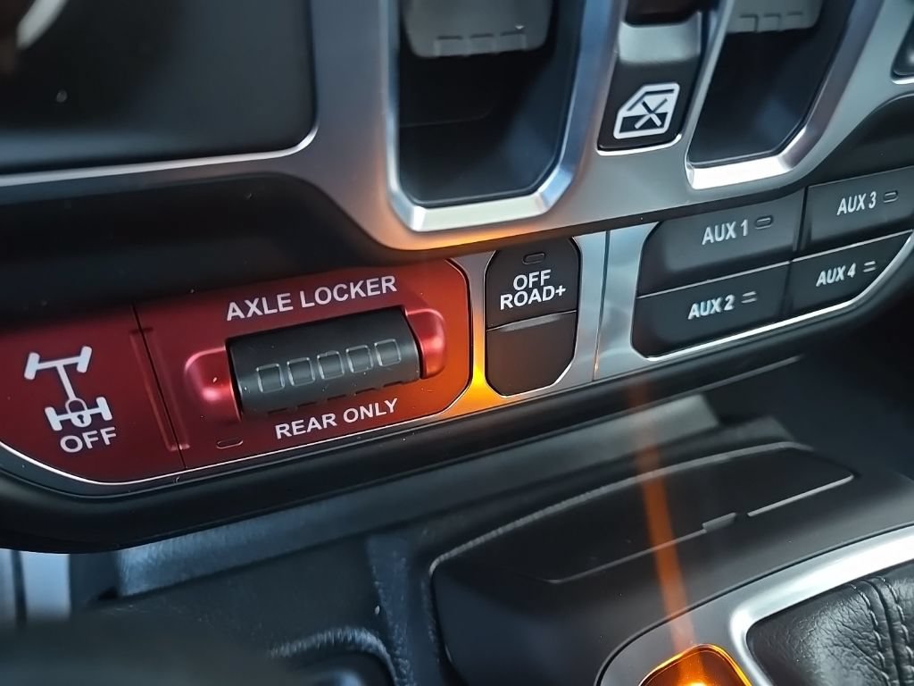 New 2026 Jeep Gladiator Mojave w/ Safety Group AWD/4WD image 65