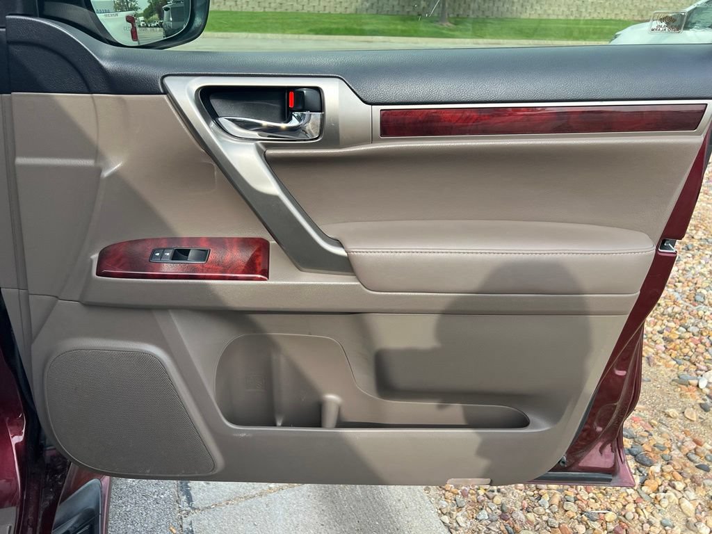 Used 2011 Lexus GX 460 Premium AWD/4WD image 29