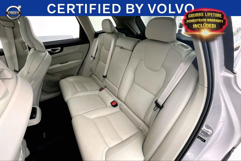 Used 2023 Volvo XC60 B5 Ultimate AWD/4WD image 34