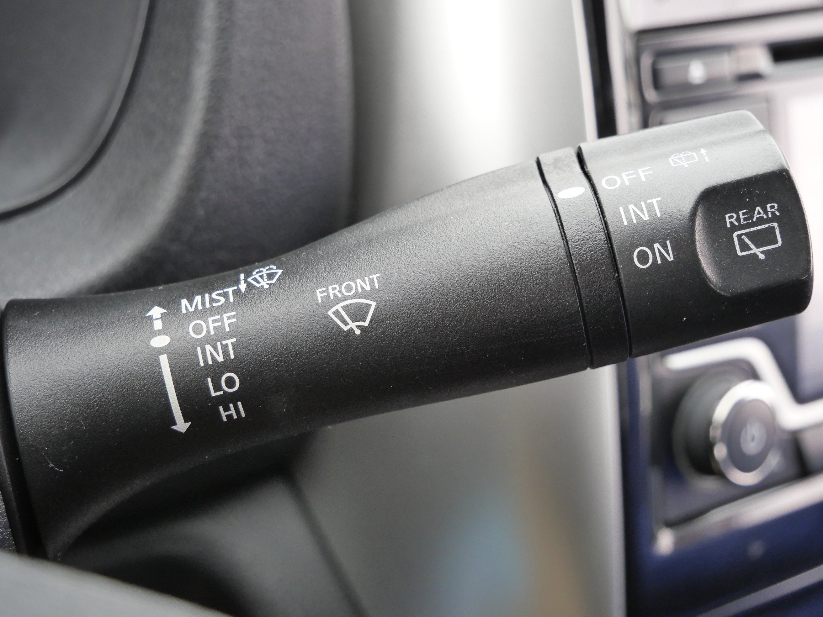 Used 2016 Nissan Versa Note SV image 34