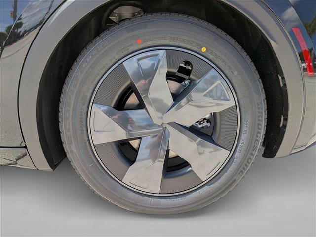 New 2026 Toyota Prius Plug-In Hybrid image 10