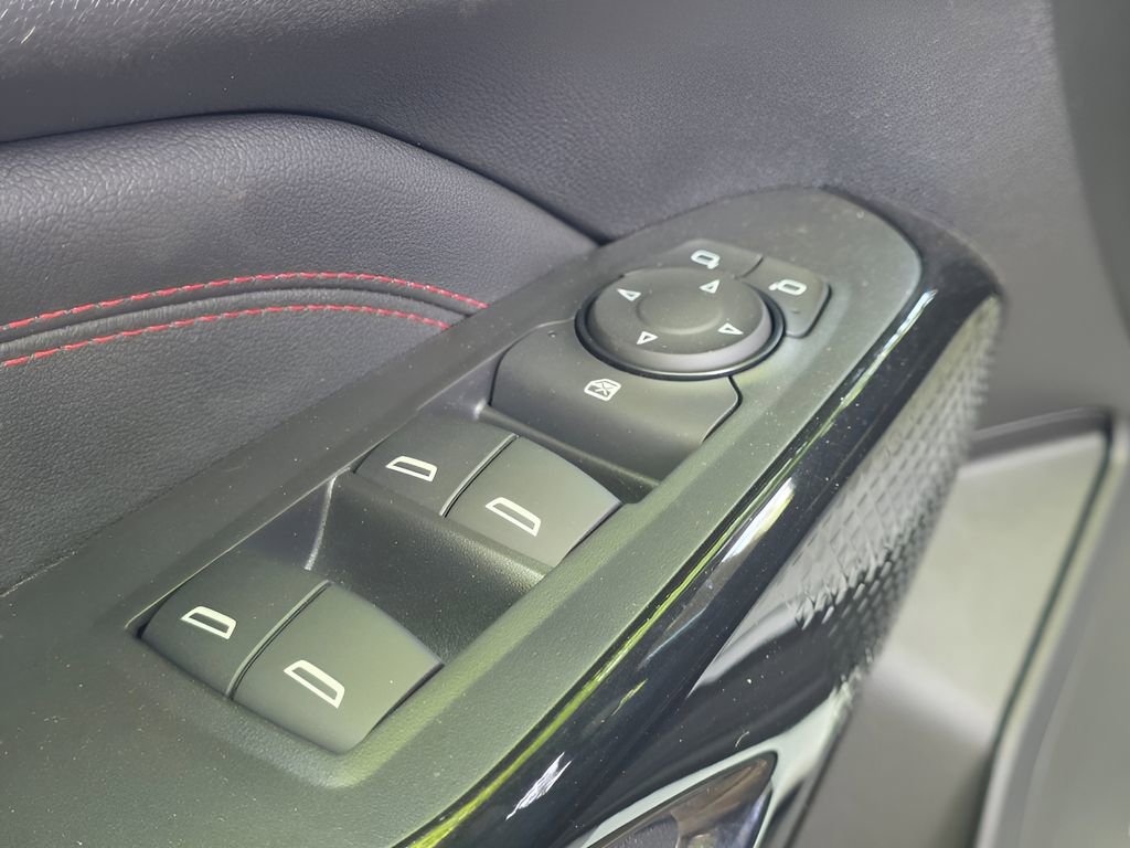 New 2026 Chevrolet Equinox LT w/ Safety and Technology Package FWD image 15