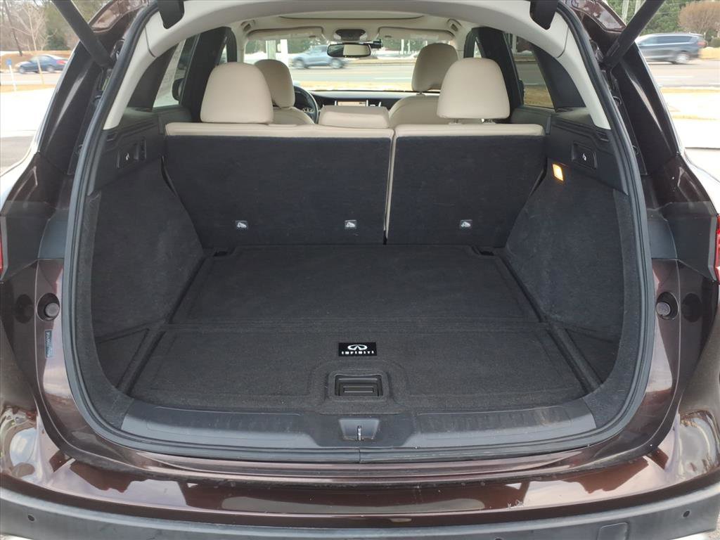 Used 2020 INFINITI QX50 Luxe w/ Navigation Package image 11