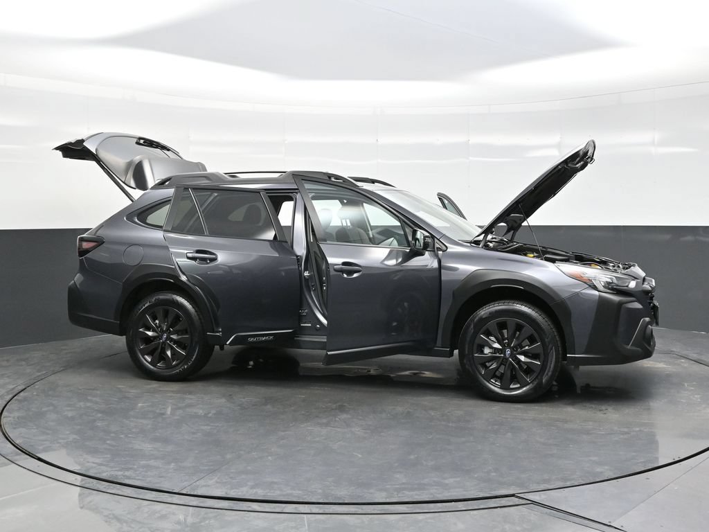 Used 2025 Subaru Outback Onyx Edition w/ Tech Package 3 AWD/4WD image 41
