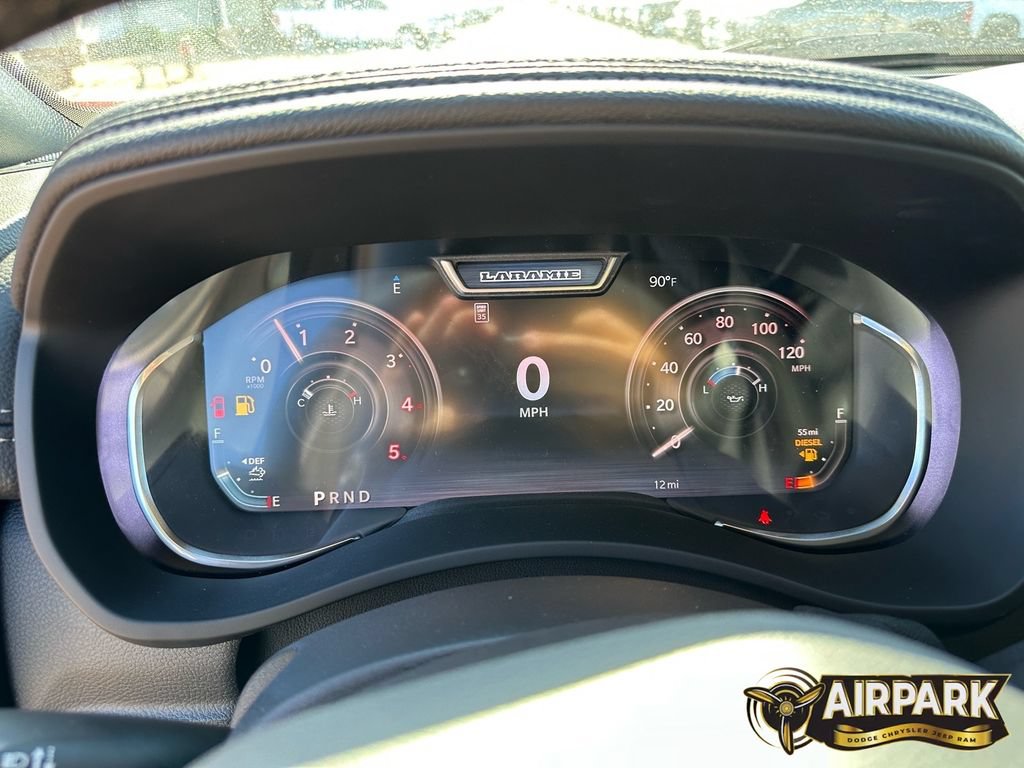 New 2025 RAM 2500 Laramie AWD/4WD image 18