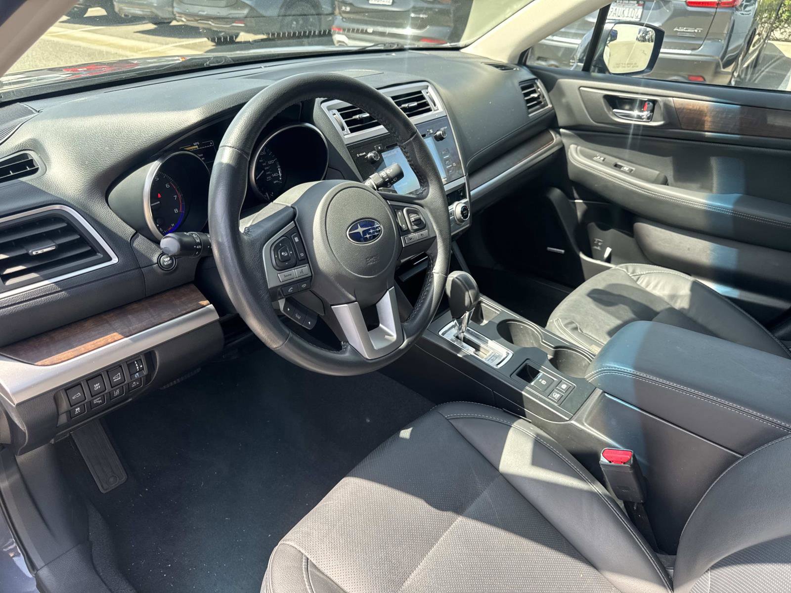 Used 2017 Subaru Outback 2.5i Limited AWD/4WD image 15