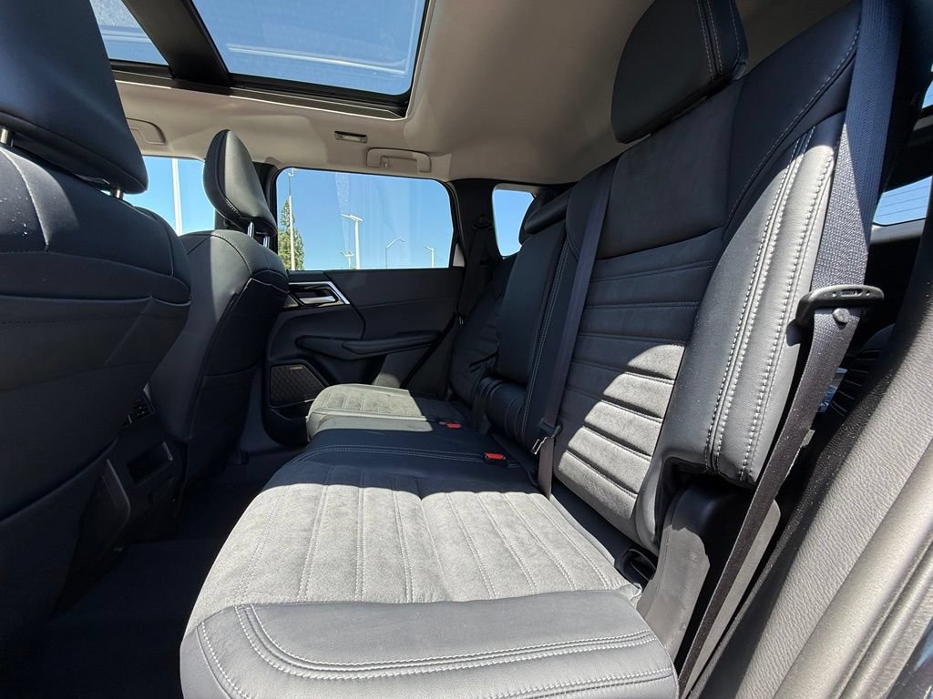 New 2026 Mitsubishi Outlander SE FWD image 37