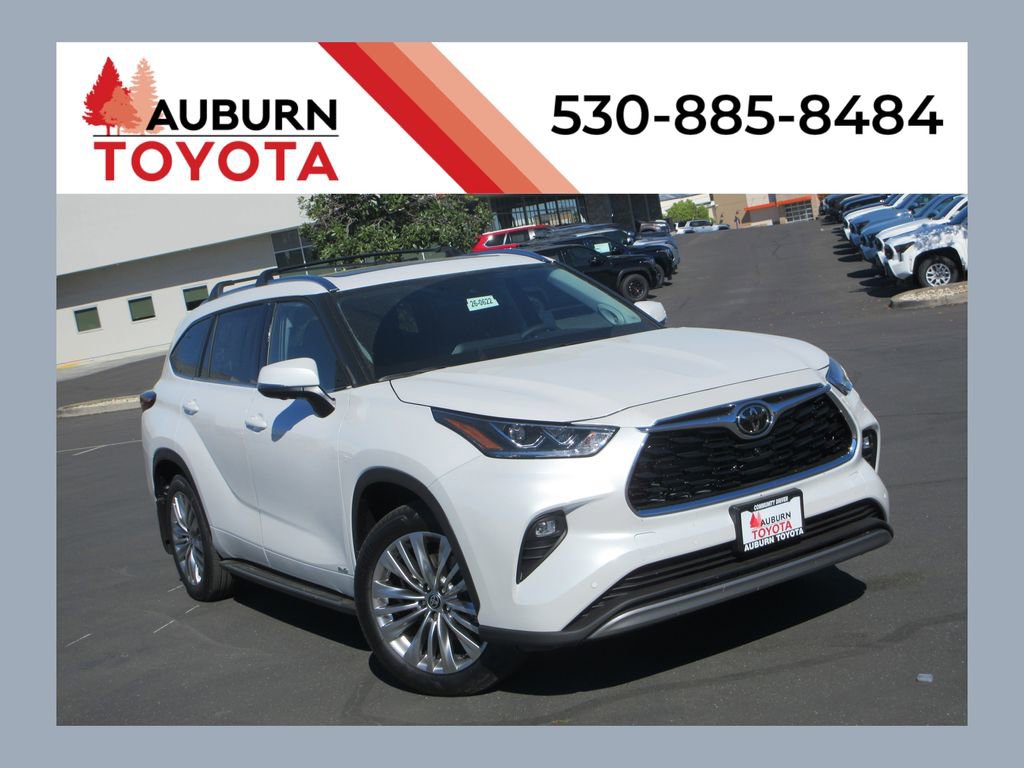 New 2026 Toyota Highlander Platinum