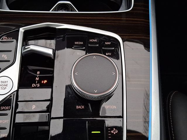 Used 2025 BMW X7 xDrive40i image 19