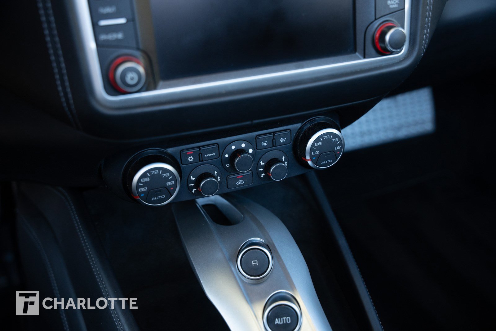 Used 2016 Ferrari California T image 28