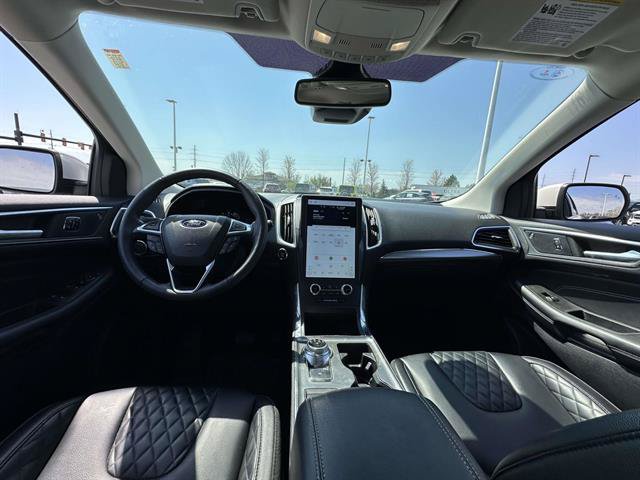 Used 2023 Ford Edge Titanium AWD/4WD image 13