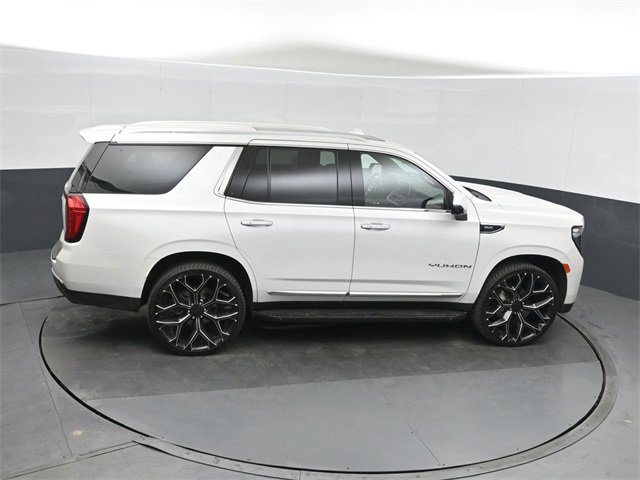Used 2022 GMC Yukon SLT w/ SLT Luxury Package image 30