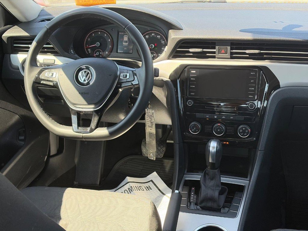Used 2021 Volkswagen Passat 2.0T S FWD image 11