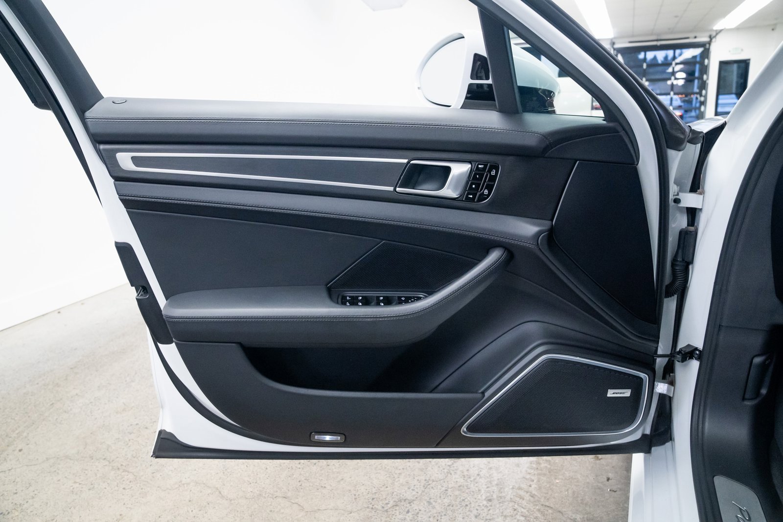 Used 2019 Porsche Panamera Turbo image 16