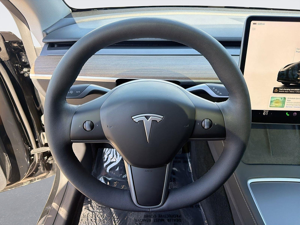 Used 2024 Tesla Model Y Long Range RWD image 8