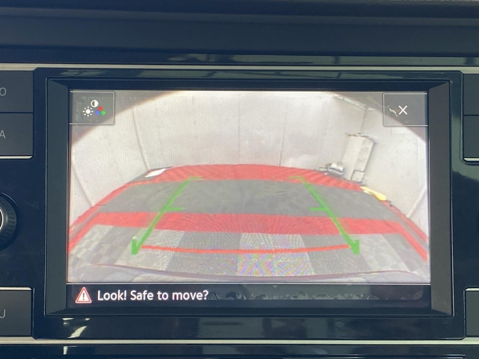 Used 2020 Volkswagen Jetta SE FWD image 25