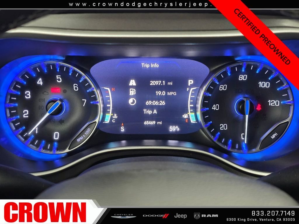 Certified 2024 Chrysler Pacifica Touring-L image 25