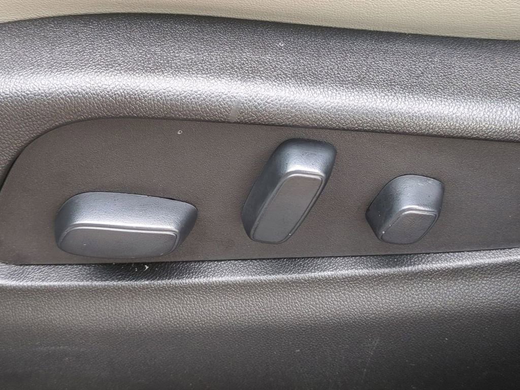 Used 2021 Cadillac XT4 Premium Luxury w/ Technology Package image 20