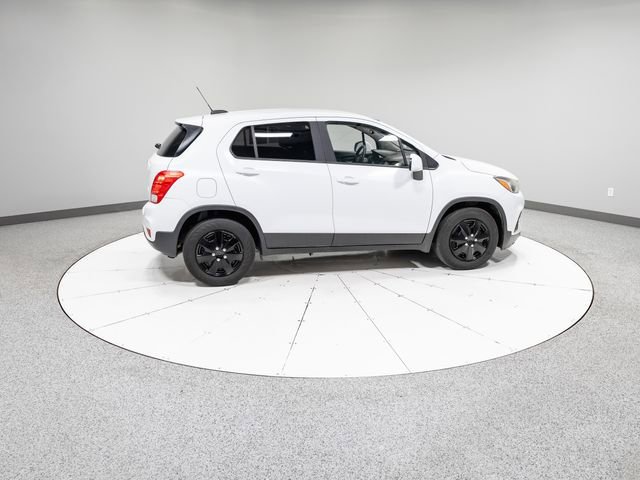 Used 2017 Chevrolet Trax LS w/ Fleet Convenience Package image 27
