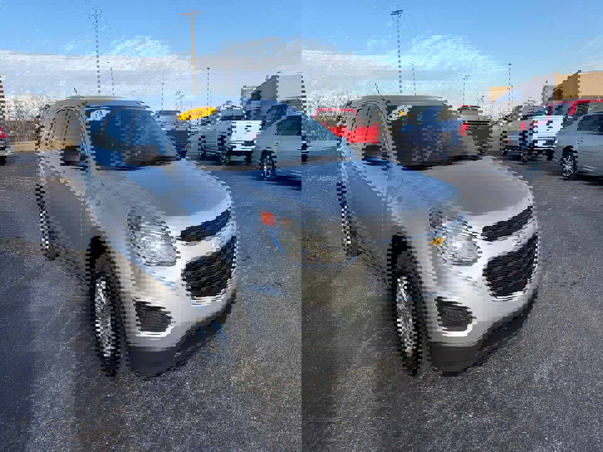 Used 2017 Chevrolet Equinox LS image 1