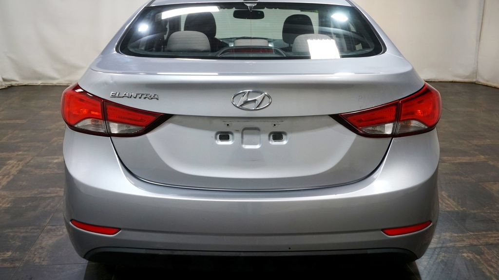 Used 2016 Hyundai Elantra SE FWD image 7