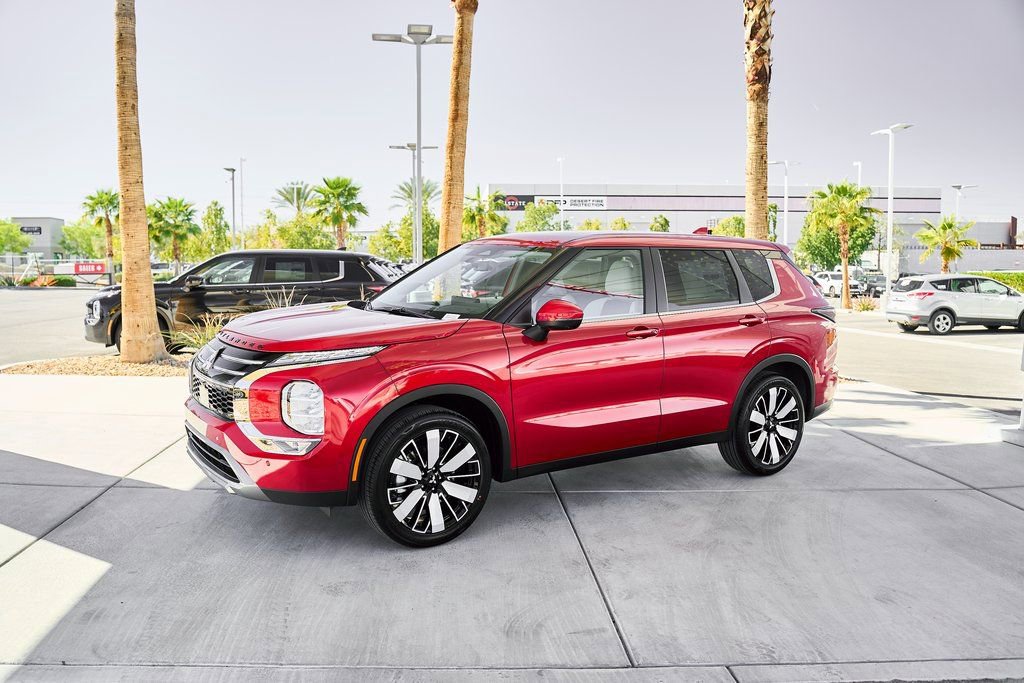 New 2026 Mitsubishi Outlander SE FWD image 4